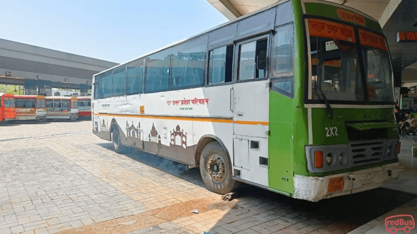 UPSRTC, Uttar Pradesh State Road Transport Corporation, Janrath AC Buses, Bus Breakdown, Transport Corporation Negligence, UP buses news, Lucknow news hindi