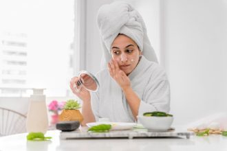 Skin Care, Skin Care Tips, Beauty Tips, Healthy Skin, Glowing Skin, Anti Aging, Lifestyle News, Health Tips, Night Routine, Skin Problems, Ayurveda, Skin Care Routine, Wellness, Beauty Care, Hindi Health News