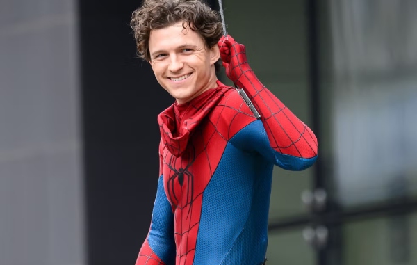 Tom Holland, Spider-Man, Hollywood News, Celebrity Net Worth, Tom Holland Lifestyle, Hollywood Actor, Entertainment News, Luxury Lifestyle