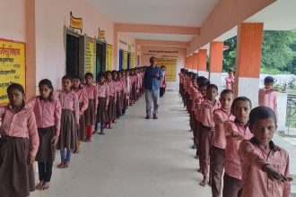 डूबने से बचाव को लेकर स्कूलों में जागरूकता सप्ताह, बच्चों ने ली नदी-तालाब से दूर रहने की शपथ