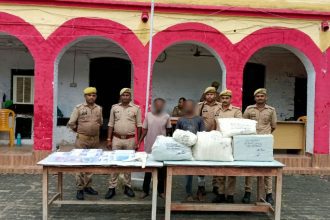 श्रावस्ती में पुलिस मुठभेड़ के बाद शातिर चोर गिरफ्तार, तमंचा-कारतूस और चोरी का सामान बरामद