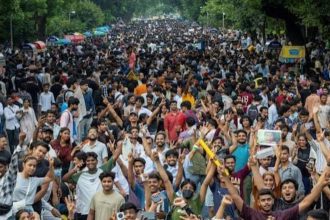 NITI Aayog की रिपोर्ट ने चौंकाया, 15-29 साल के 8.7 करोड़ युवा किसी काम या ट्रेनिंग से नहीं जुड़े