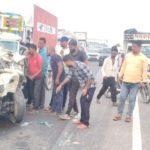 तेज रफ्तार डंपर ने पिकअप में मारी टक्कर, चालक गंभीर रूप से घायल