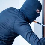 Bahraich Crime: घर का ताला तोड़कर चोरी, नकदी-आभूषण ले गए चोर; पुलिस जांच में जुटी