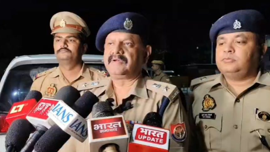 Bahraich Encounter Bahraich News बहराइच पुलिस मुठभेड़ बहराइच एनकाउंटर Bahraich Police नानपारा एनकाउंटर बिजली तार चोरी गिरोह बिजली तार चोरी बहराइच बहराइच क्राइम न्यूज SOG Bahraich Nanpara News Bahraich Crime News पुलिस और बदमाशों की मुठभेड़ बहराइच ब्रेकिंग न्यूज