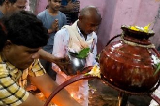 प्रगत नाथ मंदिर में उमड़ी भक्तों की भीड़, जानें मान्यता