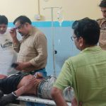 एटा: अज्ञात वाहन की टक्कर से बाइक सवार युवक गंभीर घायल, हायर सेंटर रेफर