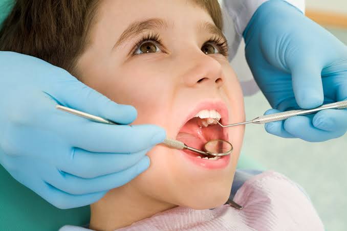 Kids Tooth Cavity: बच्चों के दांतों में कैविटी से कैसे बचाएं? AIIMS डॉक्टर ने बताए कारण और उपाय