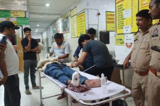 Sultanpur News Sultanpur Accident Uttar Pradesh News UP News Road Accident Akhandnagar News Local News Crime News Breaking News Sultanpur Latest News