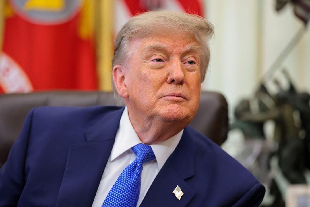 ट्रंप ने वेनेज़ुएला से कर ली सबसे बड़ी Oil Deal! 65 अरब बैरल पर US का नियंत्रण