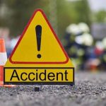 Barabanki News बाराबंकी न्यूज Barabanki Accident News बाराबंकी सड़क हादसा सफेदाबाद सड़क हादसा Lucknow Ayodhya Highway Accident लखनऊ अयोध्या हाईवे हादसा हाईवे के गड्ढे में हादसा Barabanki Road Accident सफेदाबाद एक्सीडेंट बाराबंकी सड़क दुर्घटना महिला की सड़क हादसे में मौत Lucknow Ayodhya National Highway Barabanki Breaking News