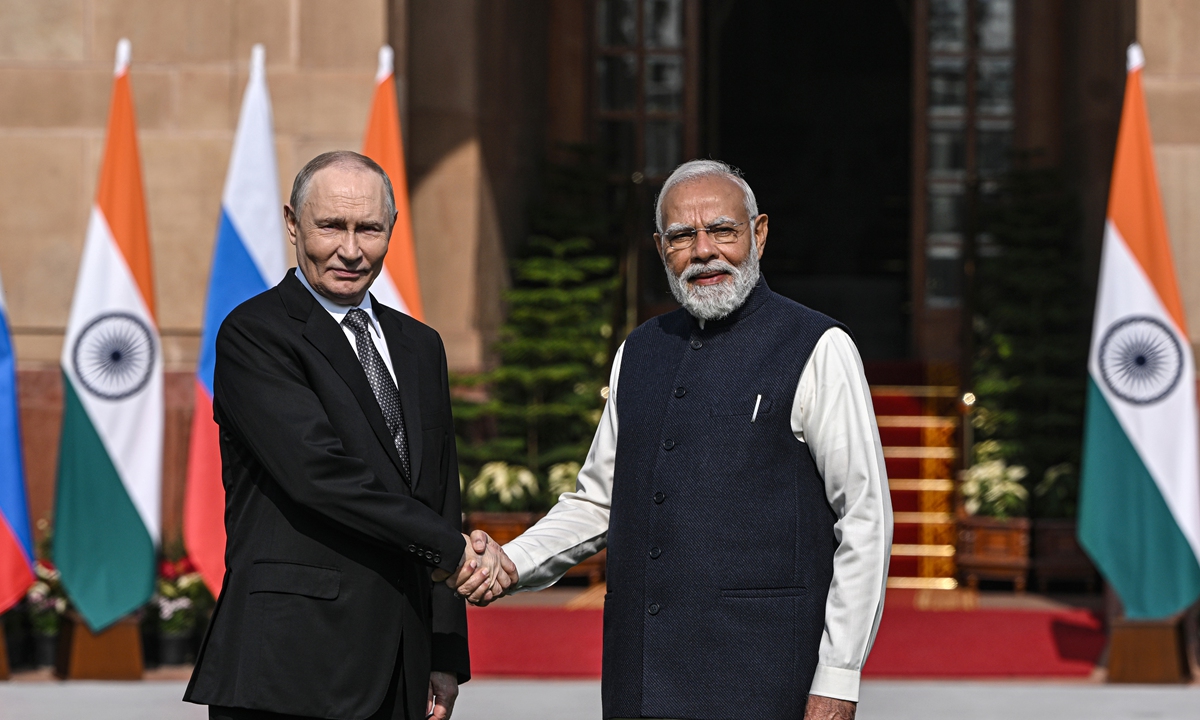 Independence Day 2026: पुतिन ने PM मोदी और राष्ट्रपति मुर्मू को दी बधाई, भारत की तरक्की की जमकर तारीफ