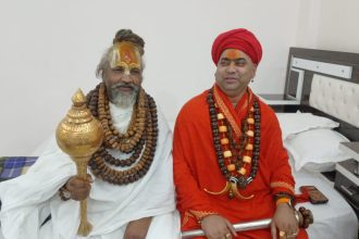 Ayodhya News: राम मंदिर चढ़ावे की कथित चोरी पर संतों की बैठक, CBI जांच की मांग की तैयारी