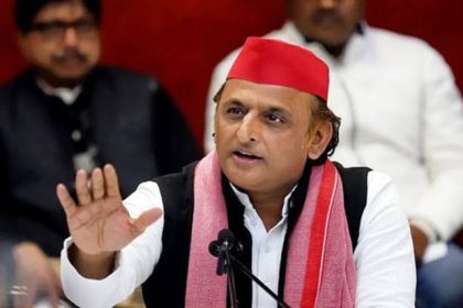Akhilesh Yadav on Yogi Government: एक लाख नौकरी के वादे पर अखिलेश का तंज, कानून-व्यवस्था पर भी घेरा