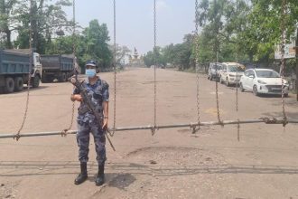 नेपाल बॉर्डर पर कसीनो दलालों का हंगामा, पुलिसकर्मी से हाथापाई की कोशिश का आरोप