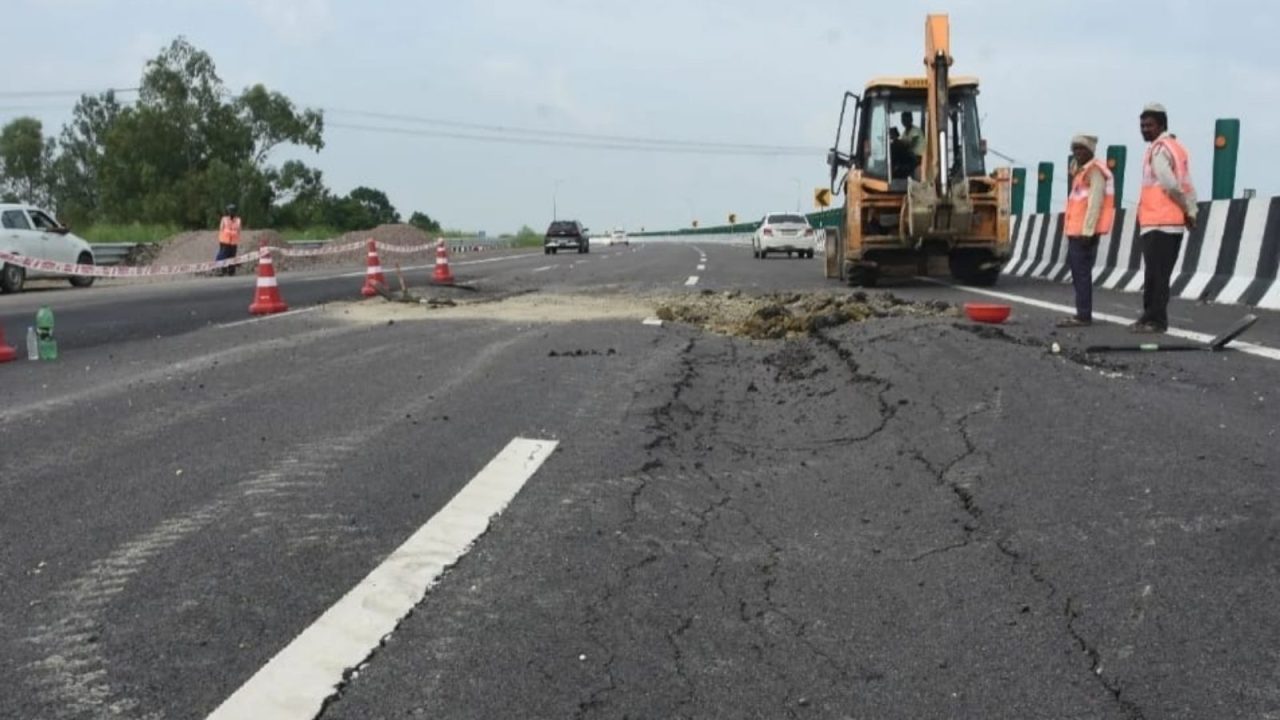 Lucknow Kanpur Expressway Damage