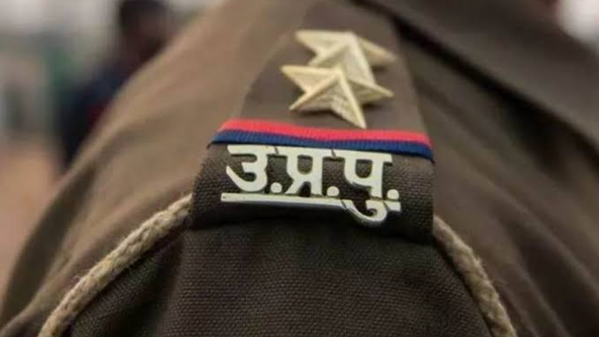 Gorakhpur police news गोरखपुर दरोगा मामला बड़हलगंज कोतवाली खबर दरोगा पर रिश्वत मांगने का आरोप यूपी पुलिस FIR मामला Gorakhpur crime news पुलिस अधिकारी पर आरोप UP police news today कोर्ट का FIR आदेश भ्रष्टाचार निवारण अधिनियम रिश्वत मांगने का मामला पुलिस प्रताड़ना मामला Gorakhpur latest news Uttar Pradesh crime news