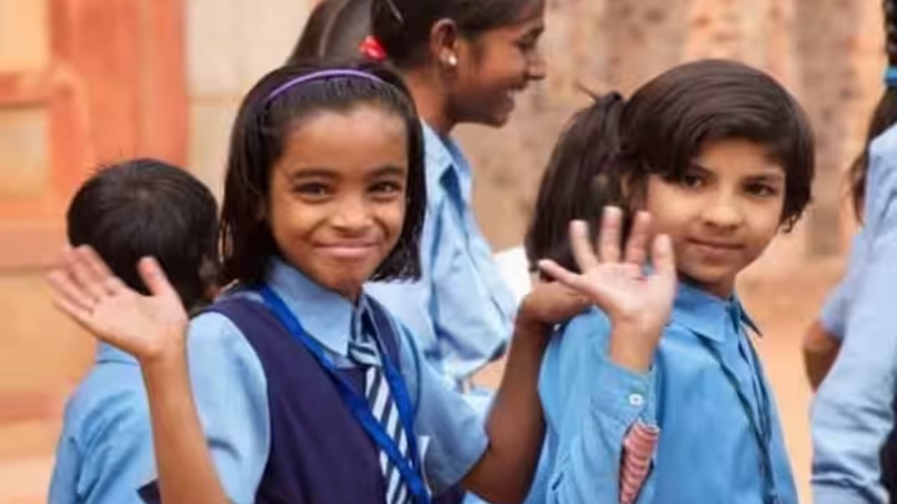 बाराबंकी गरीब बच्चों को निःशुल्क शिक्षा