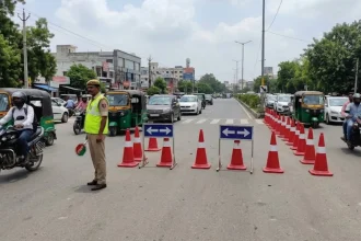 Lucknow Traffic Diversion: आज हजरतगंज में ट्रैफिक डायवर्जन, इन रास्तों पर जाने से बचें
