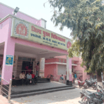 लखीमपुर खीरी जिला अस्पताल में रात करीब 1 बजे सदर विधायक योगेश वर्मा ने औचक निरीक्षण किया