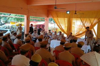 श्रावस्ती में कजरी तीज को लेकर पुलिस अलर्ट, बाबा विभूतिनाथ मंदिर में कड़े सुरक्षा इंतजाम