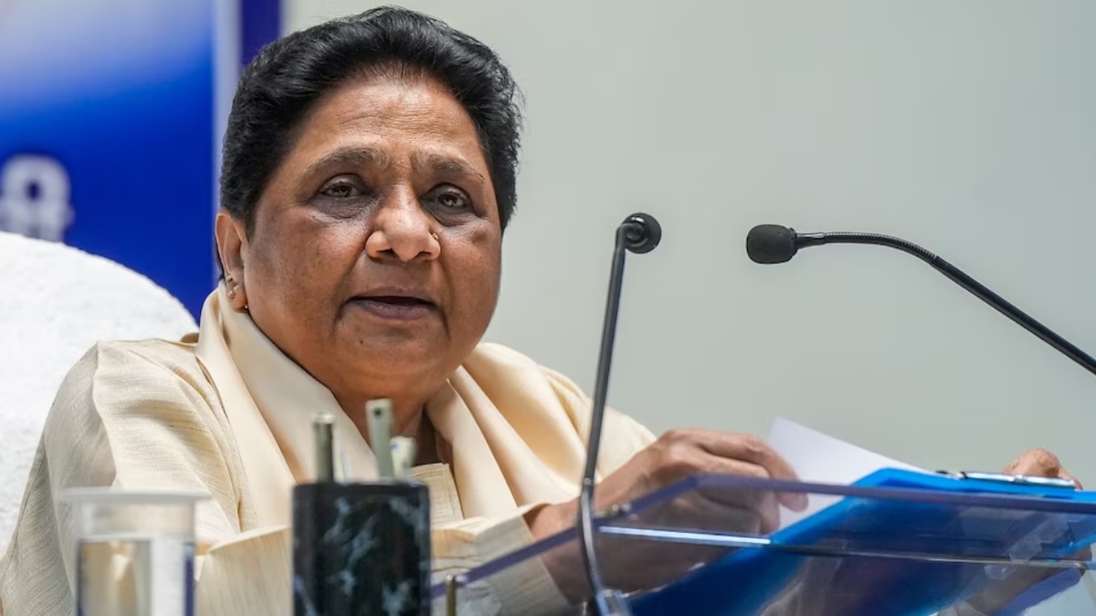 मायावती का बड़ा फैसला: BSP अब अकेले लड़ेगी सभी चुनाव, आकाश आनंद को फिलहाल बड़ी जिम्मेदारी नहीं