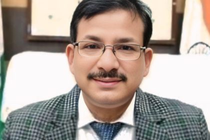 बहराइच के नवागत डीएम राजेश कुमार पाण्डेय ने संभाला कार्यभार, ये होंगी प्राथमिकताएं