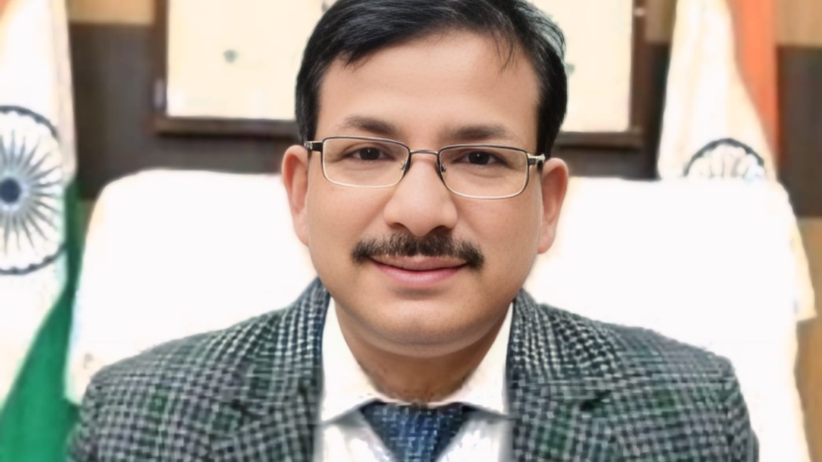 बहराइच के नवागत डीएम राजेश कुमार पाण्डेय ने संभाला कार्यभार, ये होंगी प्राथमिकताएं