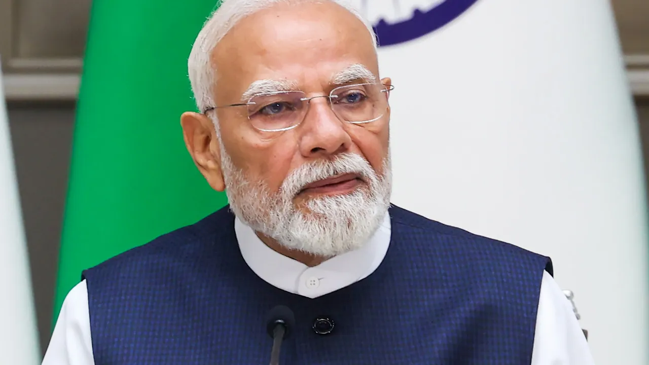 PM मोदी ने वाराणसी के मेयर और DM से फोन पर ली बाढ़ की जानकारी, बोले- जनता को कम से कम हो परेशानी