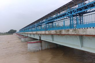 श्रावस्ती BREAKING: राप्ती का रौद्र रूप, सिसवारा सेतु पर मंडराया बड़ा खतरा