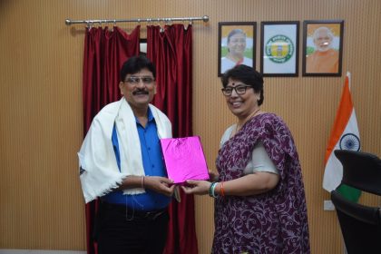 राष्ट्रीय शर्करा संस्थान कानपुर में हिंदी कार्यशाला आयोजित, अधिकारियों को हिंदी के अधिक प्रयोग के लिए किया प्रेरित
