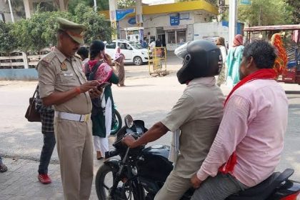 यूपी में बाइक पर चालक के साथ पीछे बैठी सवारी के लिए हेलमेट अनिवार्य और ई-चालान की नई व्यवस्था