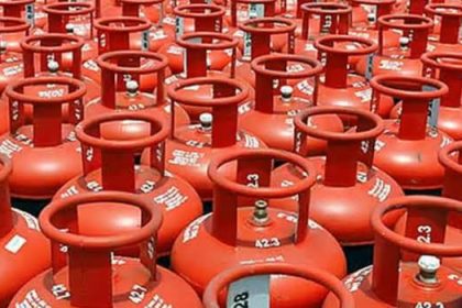 महंगाई का नया झटका: LPG से हवाई सफर तक बढ़ा खर्च, आम आदमी की बढ़ी चिंता