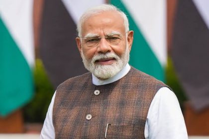 PM मोदी ने शिक्षक से पूछा- अच्छा वक्ता कैसे बनूं? मिला आत्मविश्वास और अभ्यास का मंत्र