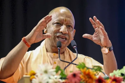 बारिश में डूबा वाराणसी तो सरकार ने लिया एक्शन, जल निगम के अधिशासी अभियंता निलंबित
